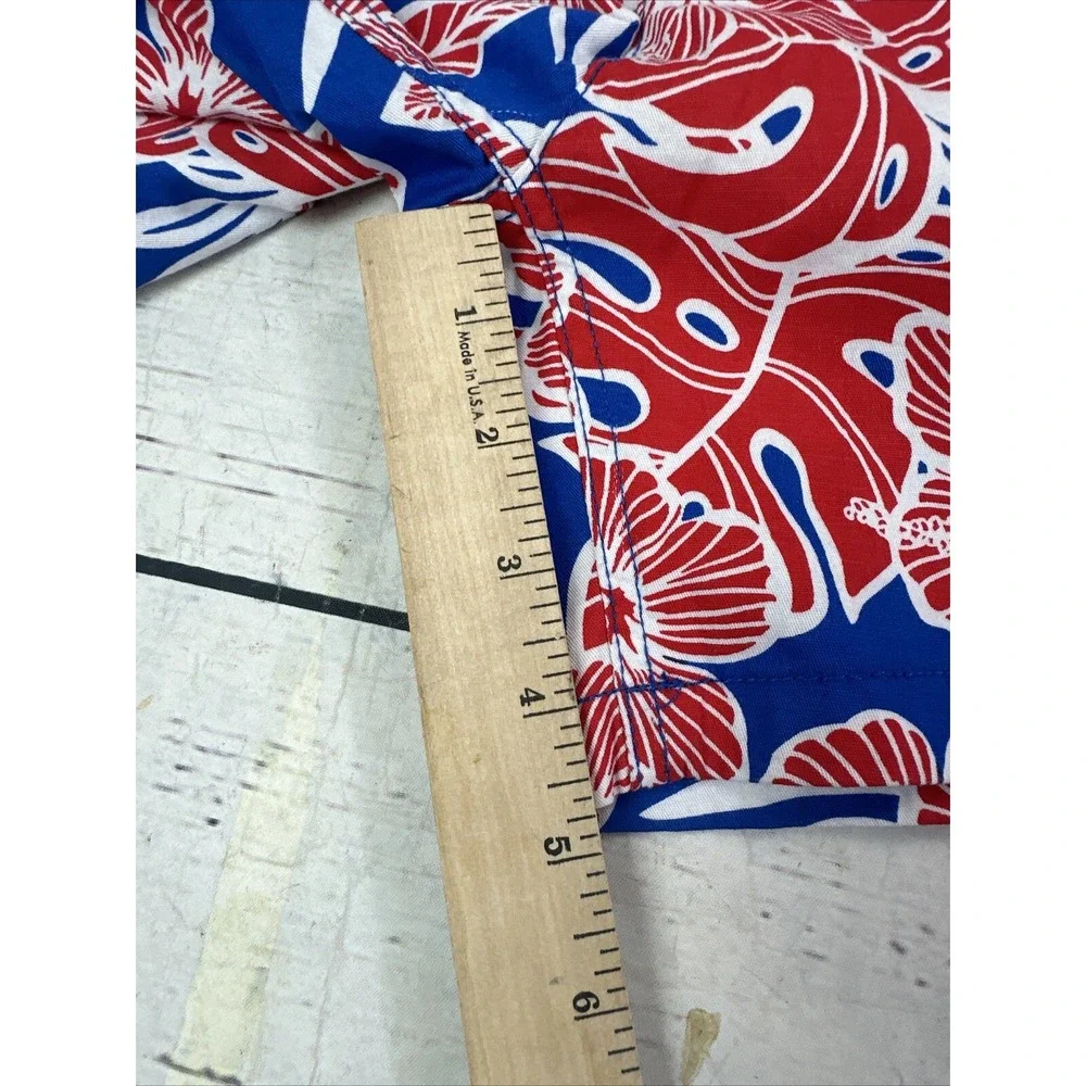 Caribbean Joe Shorts Berry Blue Floral Shorts Womens Size 8 5 inch inseam